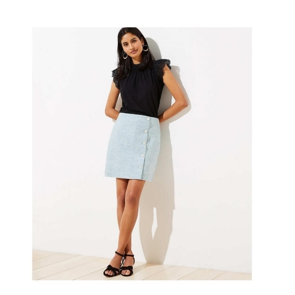 Cute Loft Side Button design Skirt 😍 - Picture 4 of 4